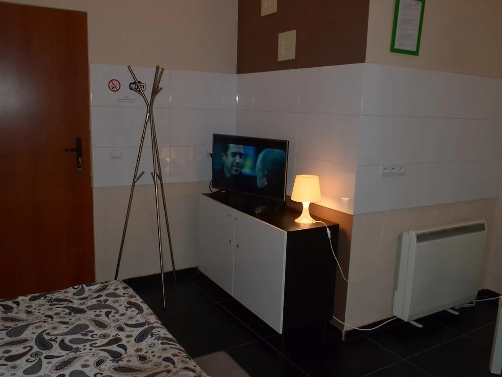 Appena Hostel & Apartments Krakau 0*,